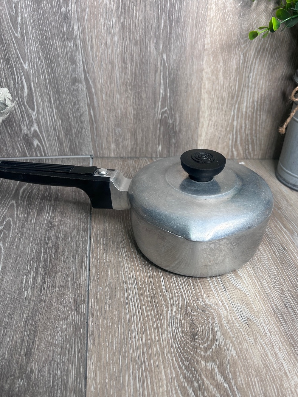 Vintage Wagner Ware Magnalite GHC 1 Qt Double Pour Spout Saucepan w/Lid - Rare!